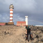 Karge Landschaft, trotzdem schöne bunte Bilder. Dreharbeiten für die Doku „Auf der perfekten Welle.“ Fuerteventura, November 2014